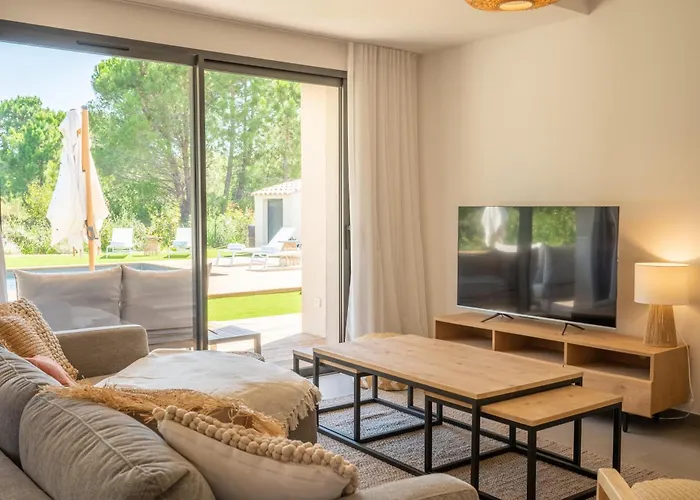 公寓式酒店 Calarossa Bay 4*