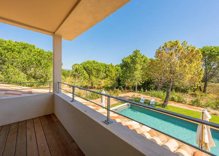 Appart hôtel Calarossa Bay