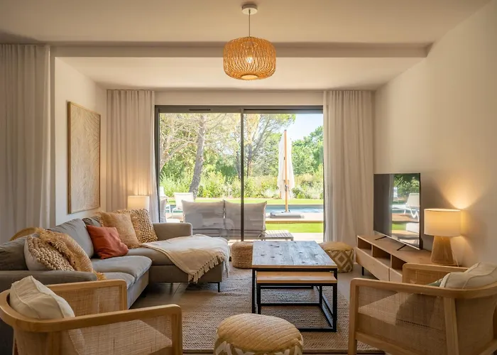 Appart hôtel Calarossa Bay 4*